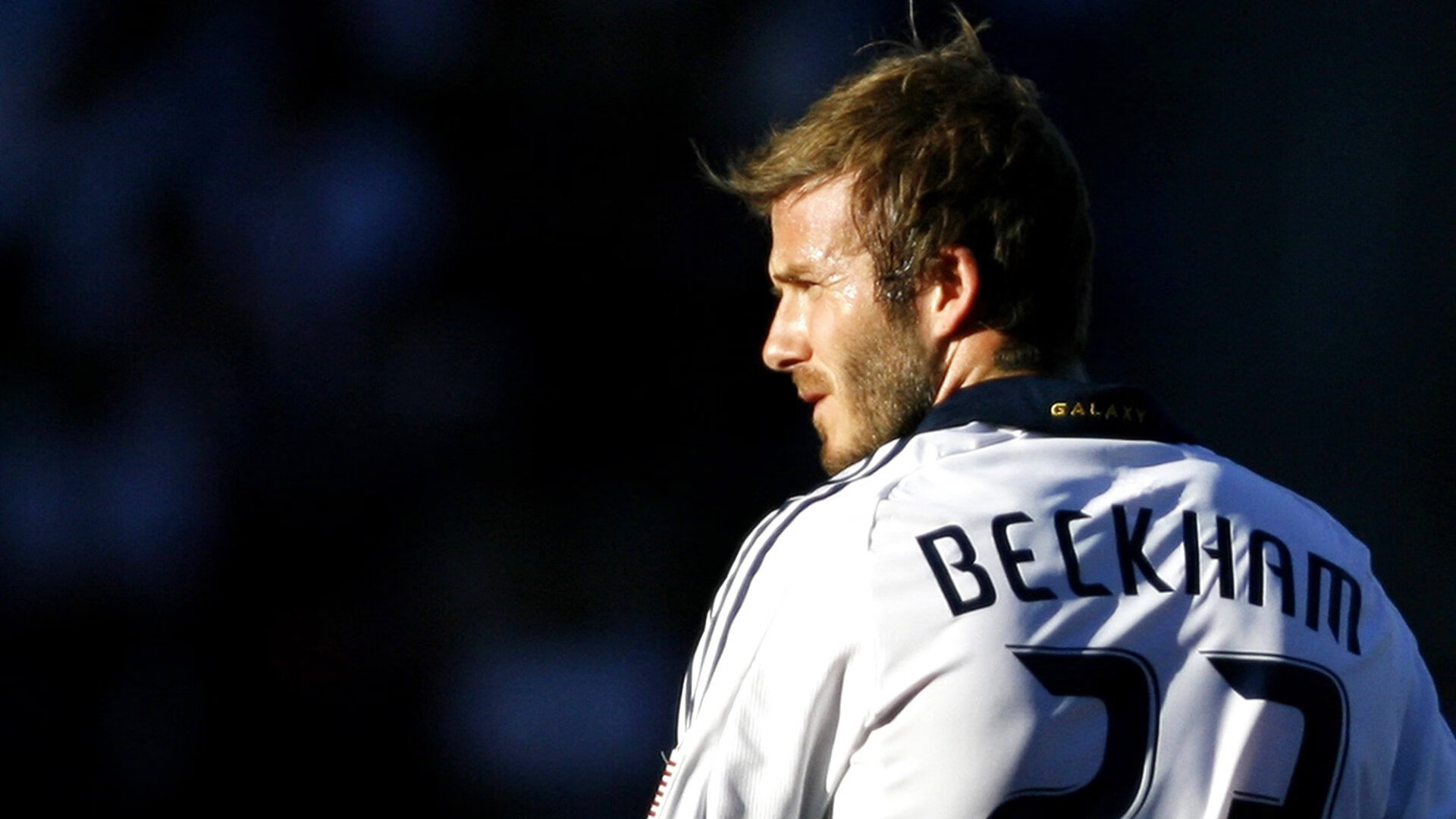 日本男足全情投入，赢得喝彩！，日本男足怎么样